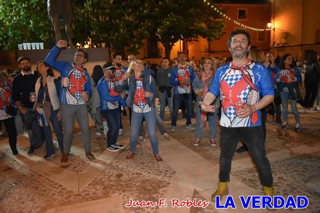 La peña «Los Mataos» logró por tercera vez alzarse con el primer premio del Concurso de la Noche de las Migas en la categoría de peñas; entre los grupos de vecinos del Hoyo, el primer puesto fue la peña «La Cruz». 