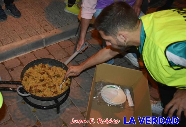 La peña «Los Mataos» logró por tercera vez alzarse con el primer premio del Concurso de la Noche de las Migas en la categoría de peñas; entre los grupos de vecinos del Hoyo, el primer puesto fue la peña «La Cruz». 