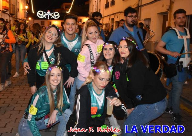 La peña «Los Mataos» logró por tercera vez alzarse con el primer premio del Concurso de la Noche de las Migas en la categoría de peñas; entre los grupos de vecinos del Hoyo, el primer puesto fue la peña «La Cruz». 