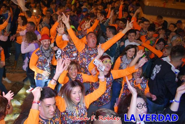 La peña «Los Mataos» logró por tercera vez alzarse con el primer premio del Concurso de la Noche de las Migas en la categoría de peñas; entre los grupos de vecinos del Hoyo, el primer puesto fue la peña «La Cruz». 