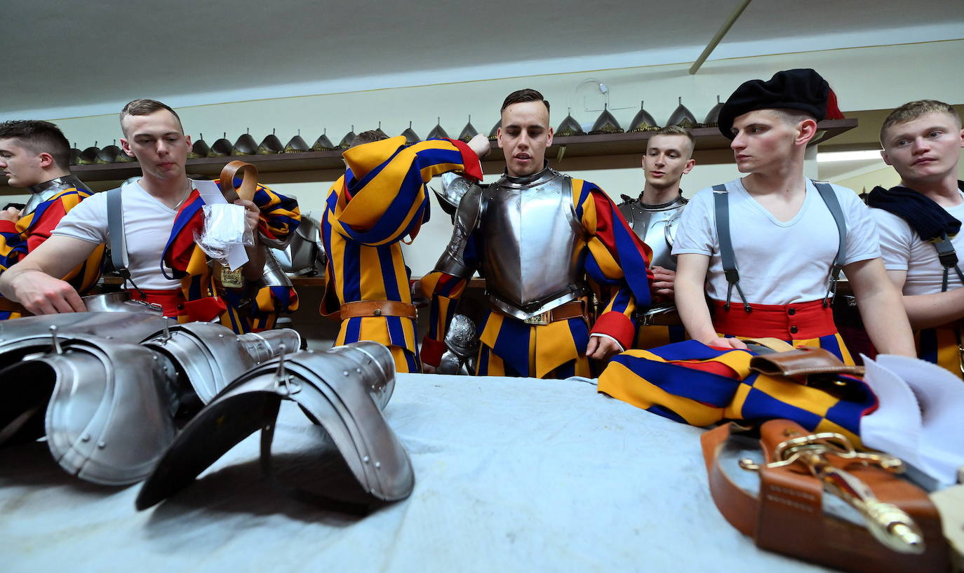 Fotos: Ceremonia de juramento de los guardias suizos papales