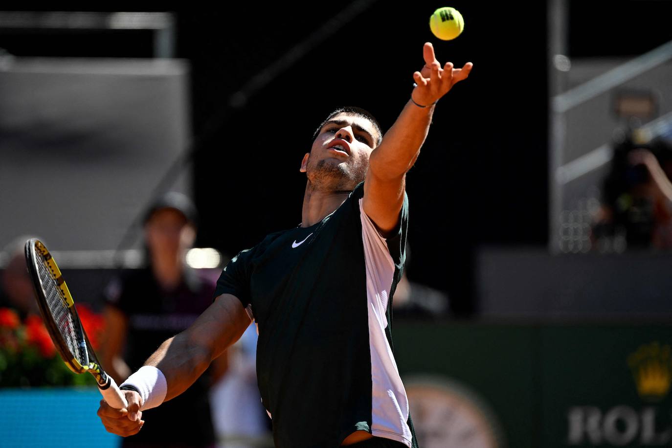 Fotos: La victoria de Carlos Alcaraz ante Novak Djokovic en el Masters de Madrid, en imágenes