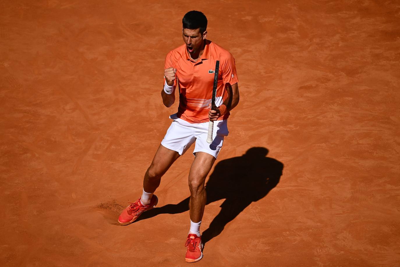 Fotos: La victoria de Carlos Alcaraz ante Novak Djokovic en el Masters de Madrid, en imágenes