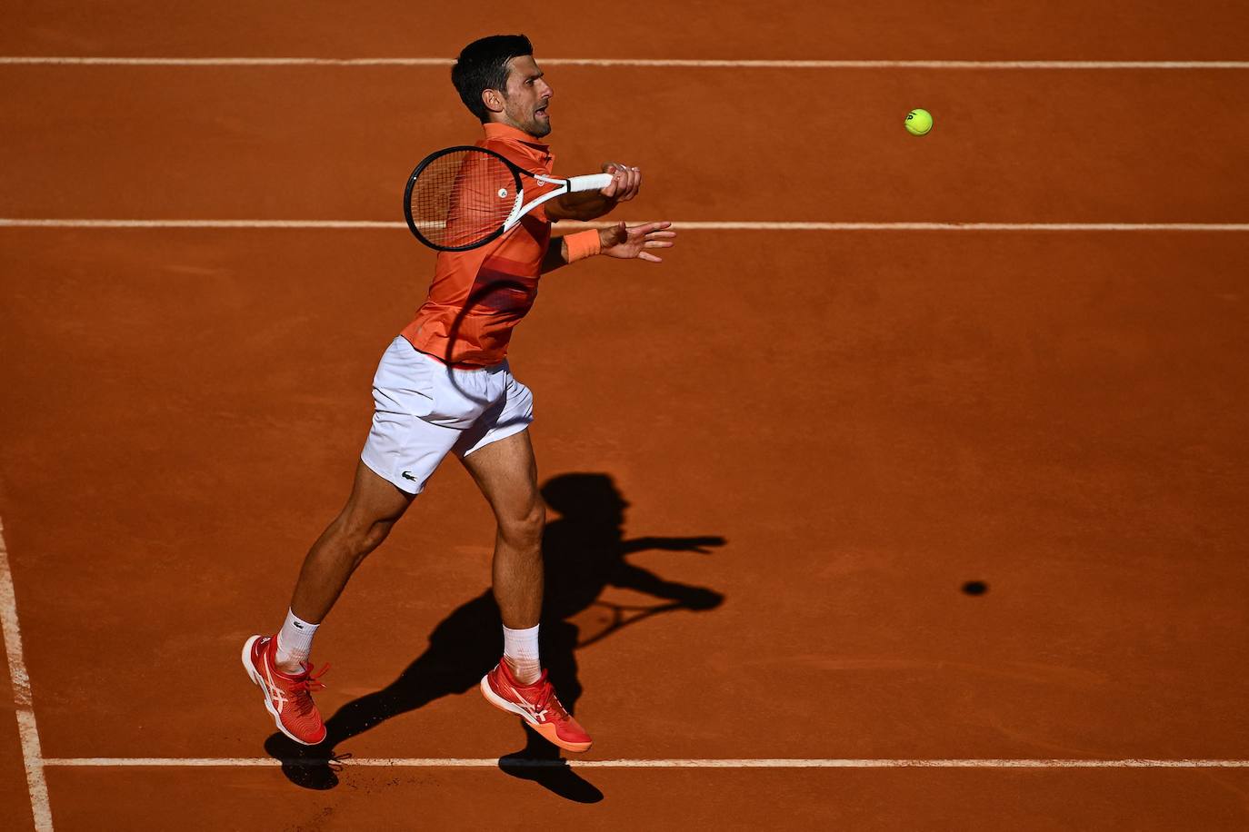 Fotos: La victoria de Carlos Alcaraz ante Novak Djokovic en el Masters de Madrid, en imágenes