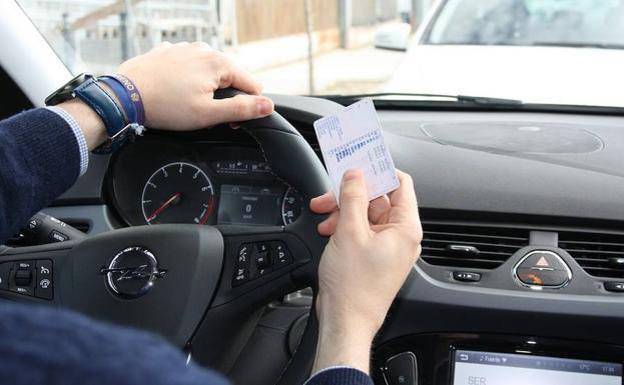 Así puedes recuperar puntos del carné de conducir. 