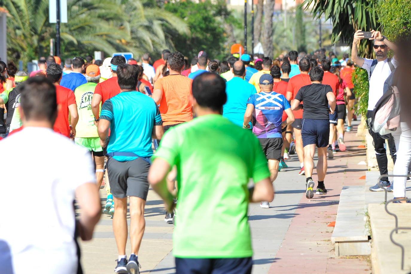 Fotos: Las mejores fotografías de la carrera solidaria Save the Children-Colegio CEI