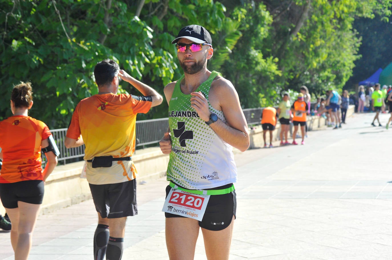 Fotos: Las mejores fotografías de la carrera solidaria Save the Children-Colegio CEI