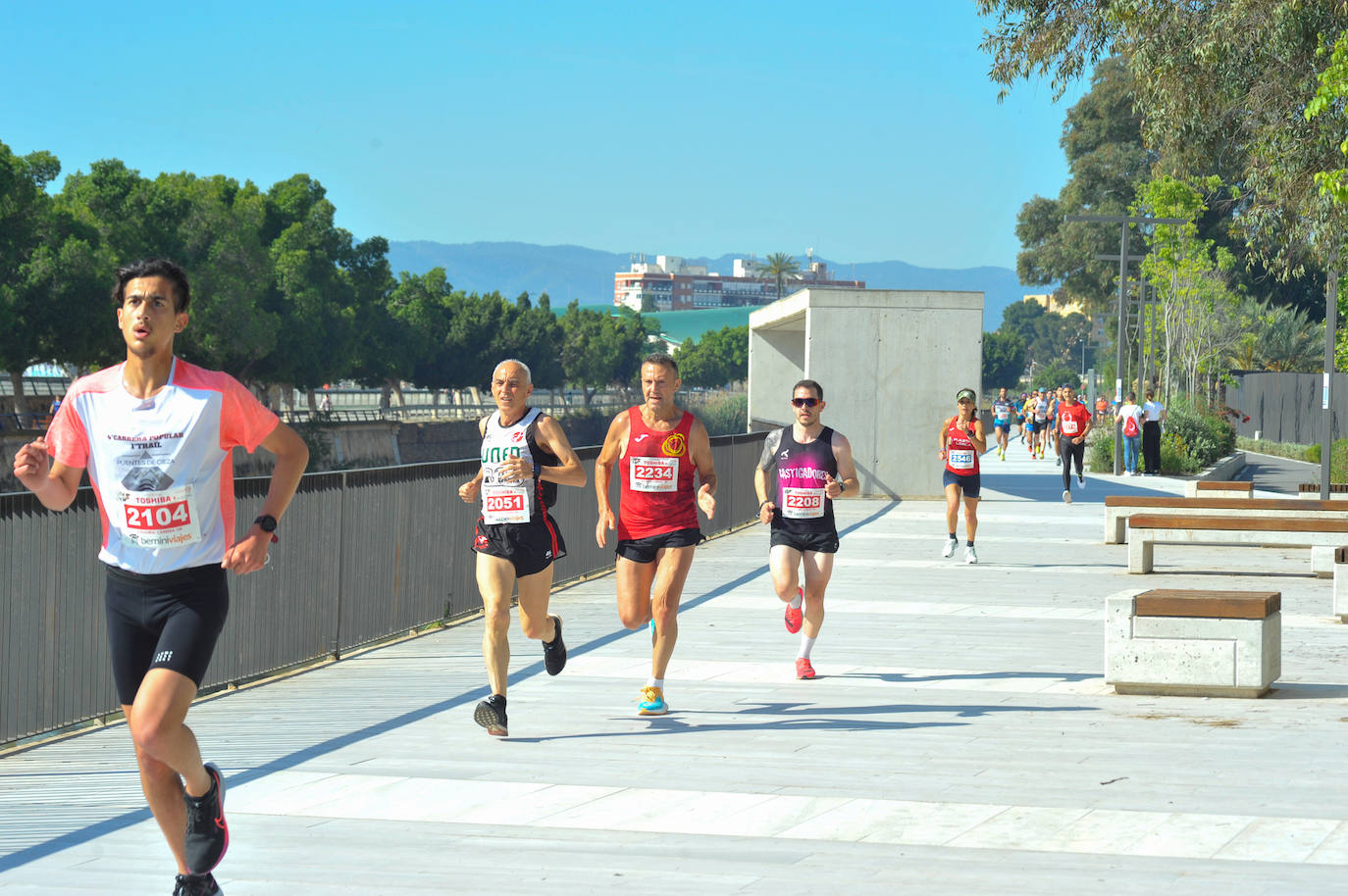 Fotos: Las mejores fotografías de la carrera solidaria Save the Children-Colegio CEI