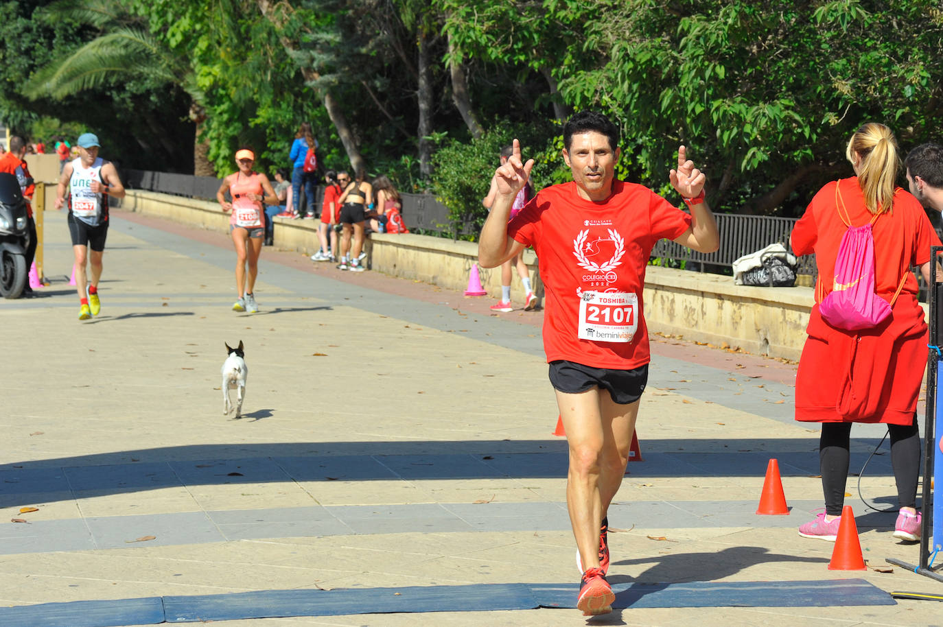 Fotos: Las mejores fotografías de la carrera solidaria Save the Children-Colegio CEI