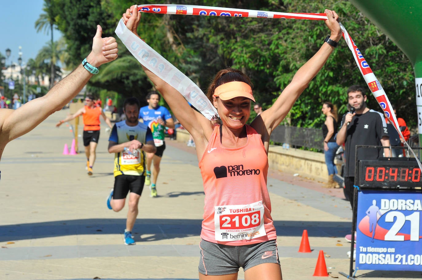 Fotos: Las mejores fotografías de la carrera solidaria Save the Children-Colegio CEI