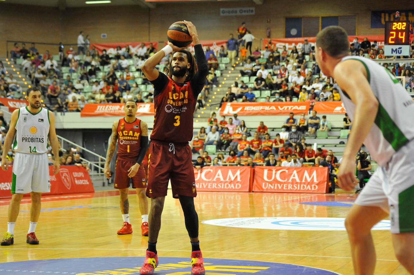 Fotos: La derrota del UCAM Murcia frente al Joventut, en imágenes