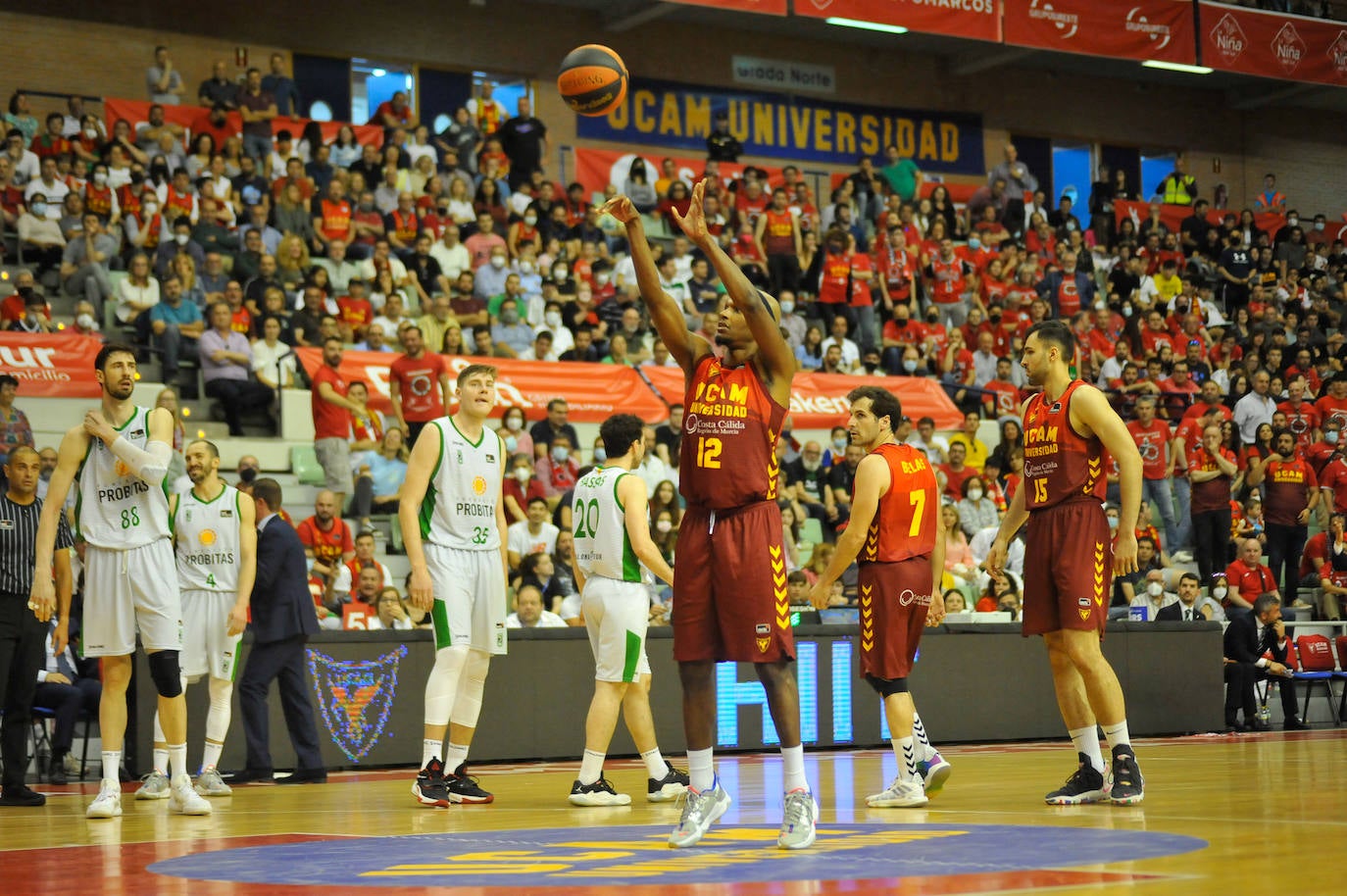 Fotos: La derrota del UCAM Murcia frente al Joventut, en imágenes