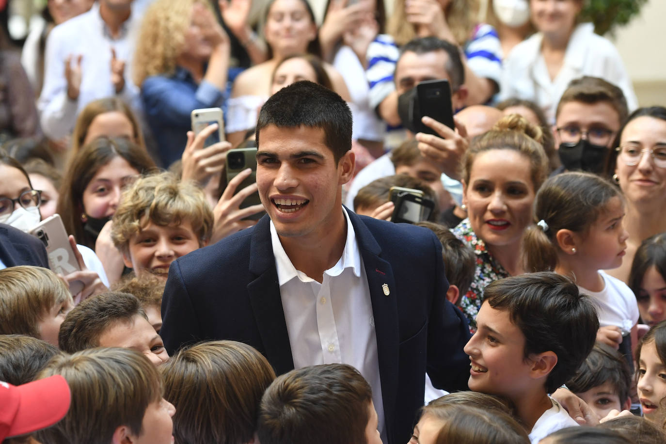 Fotos: Carlos Alcaraz en su encuentro con jóvenes tenistas de la Región de Murcia