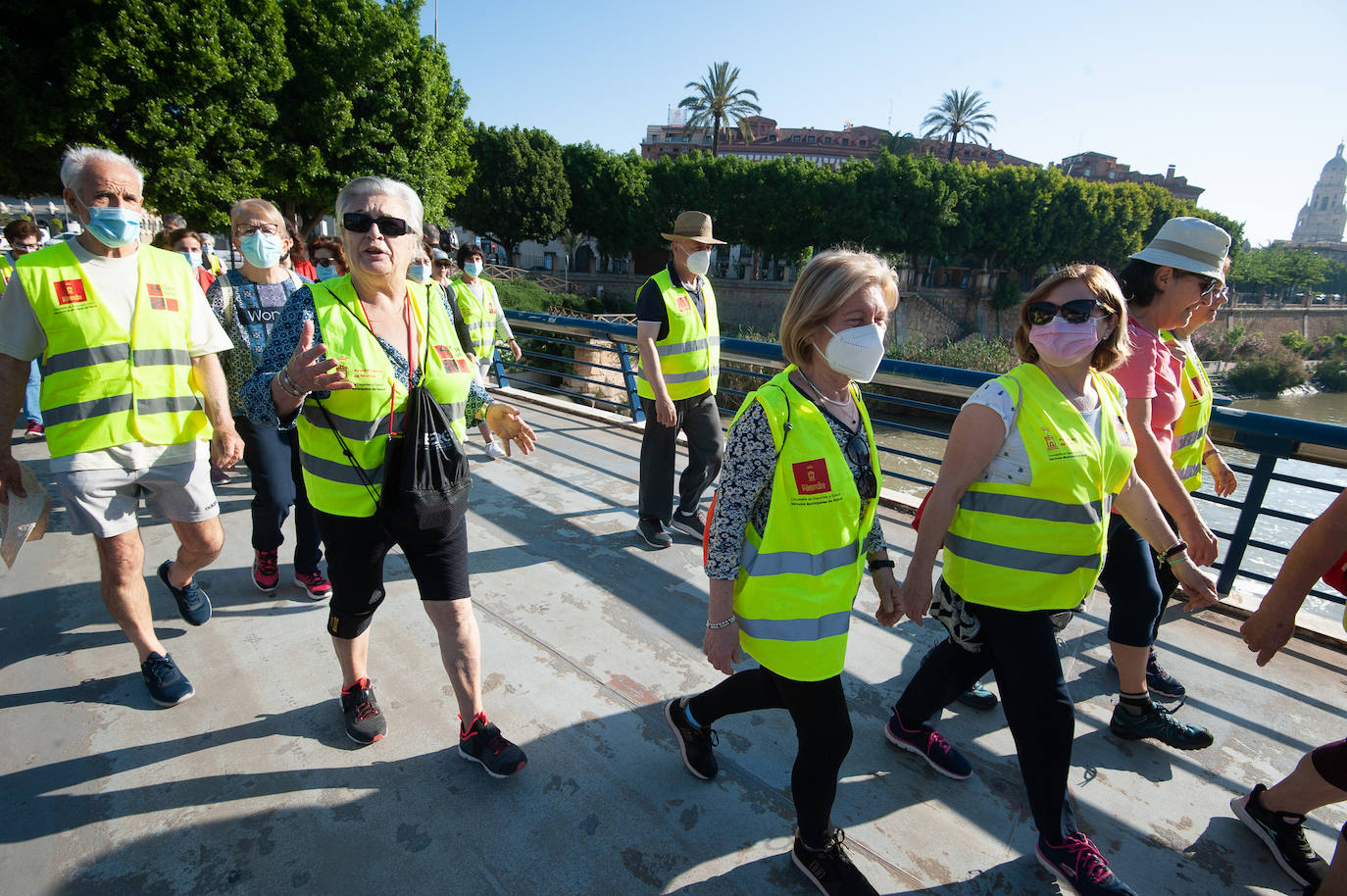 Fotos: Marcha en Murcia por el bienestar emocional