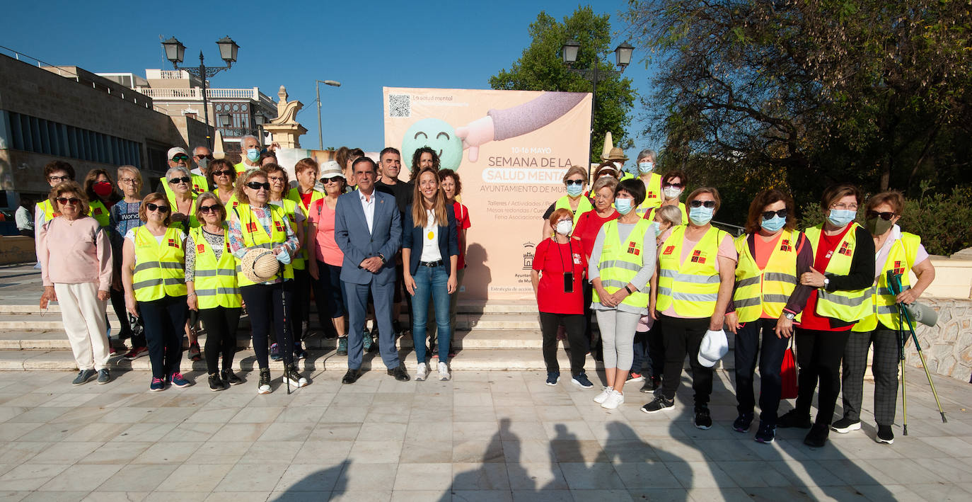 Fotos: Marcha en Murcia por el bienestar emocional