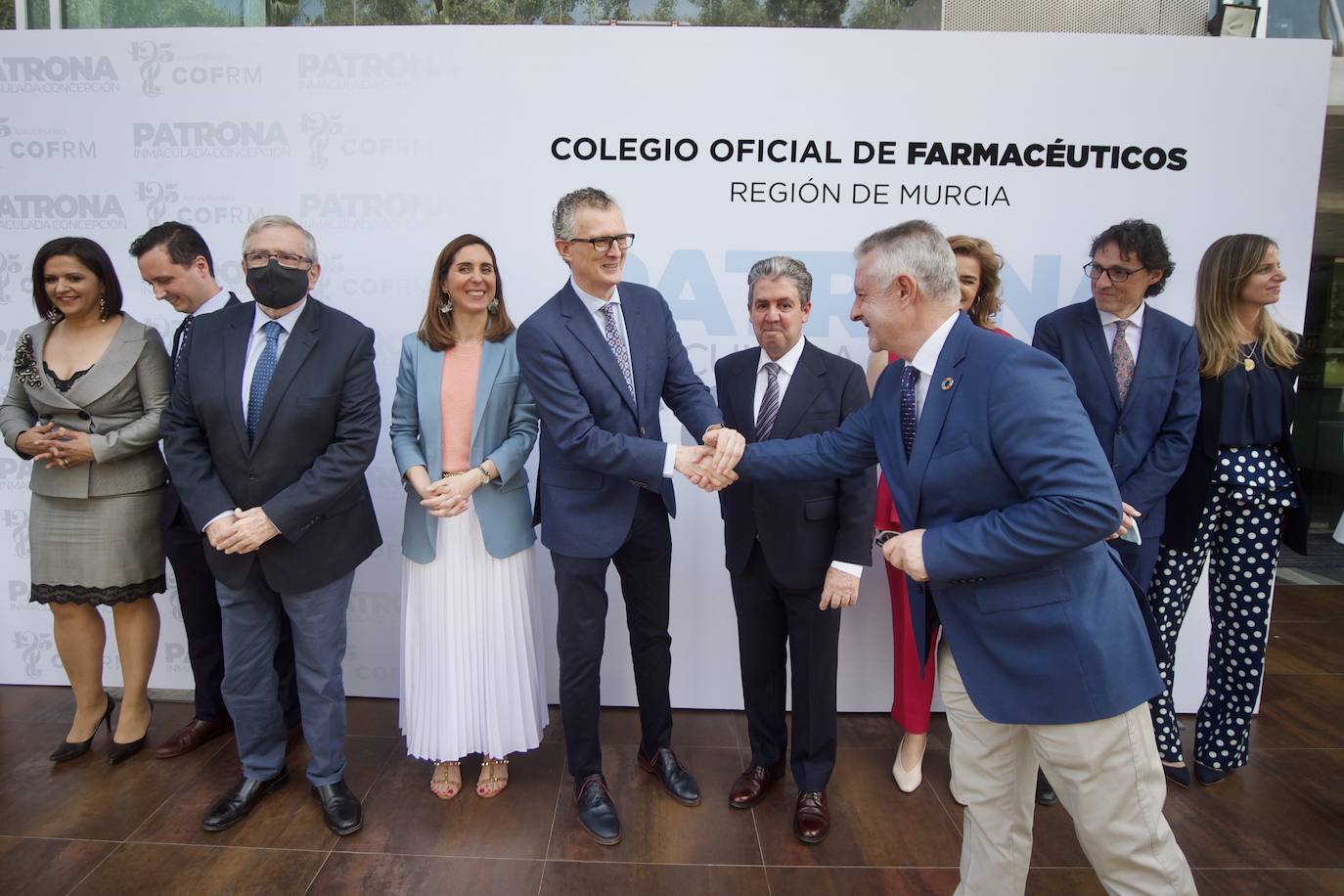 Fotos: El Colegio de Farmaceúticos de la Región de Murcia entrega sus condecoraciones