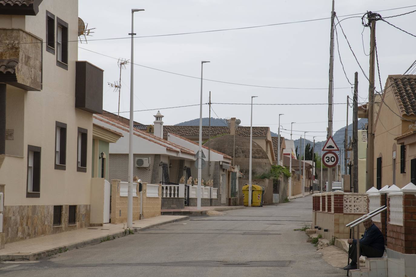 Fotos: Calles destrozadas en Los Nietos y Los Urrutias