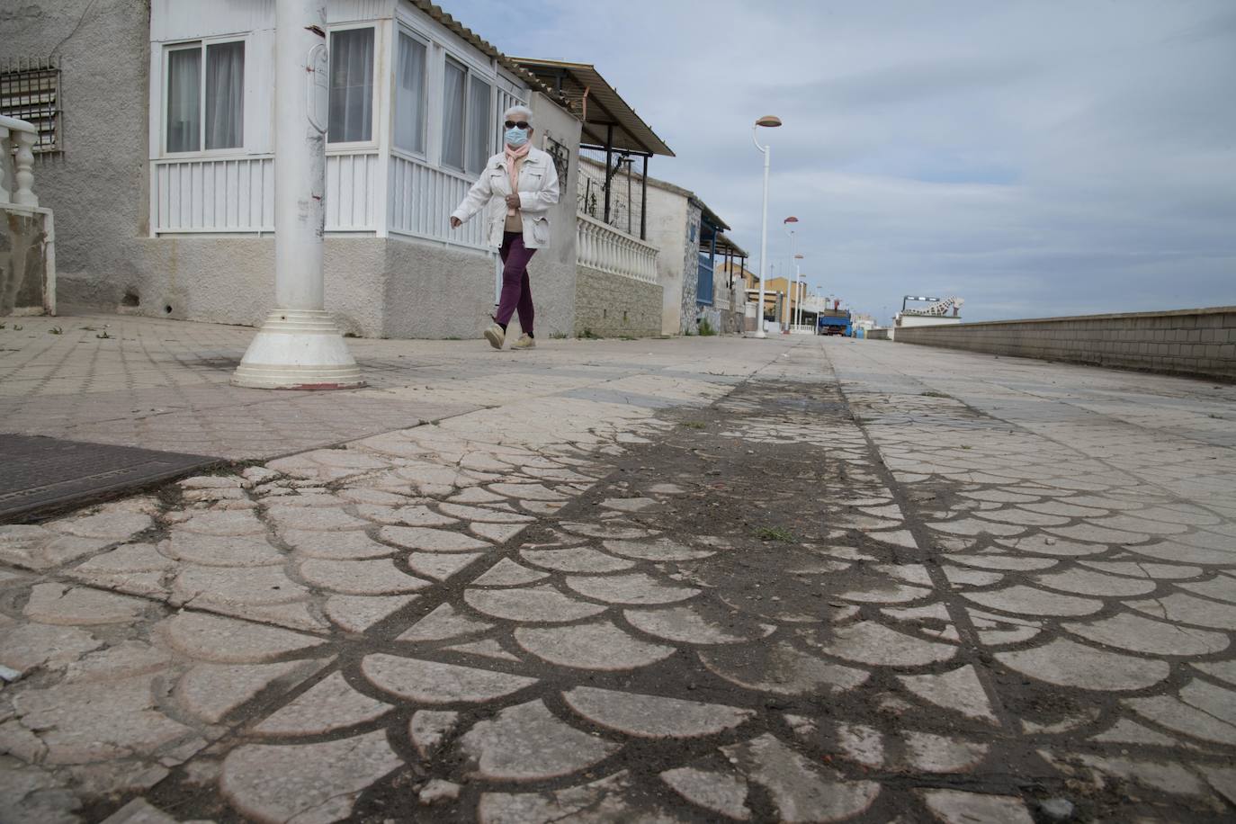 Fotos: Calles destrozadas en Los Nietos y Los Urrutias