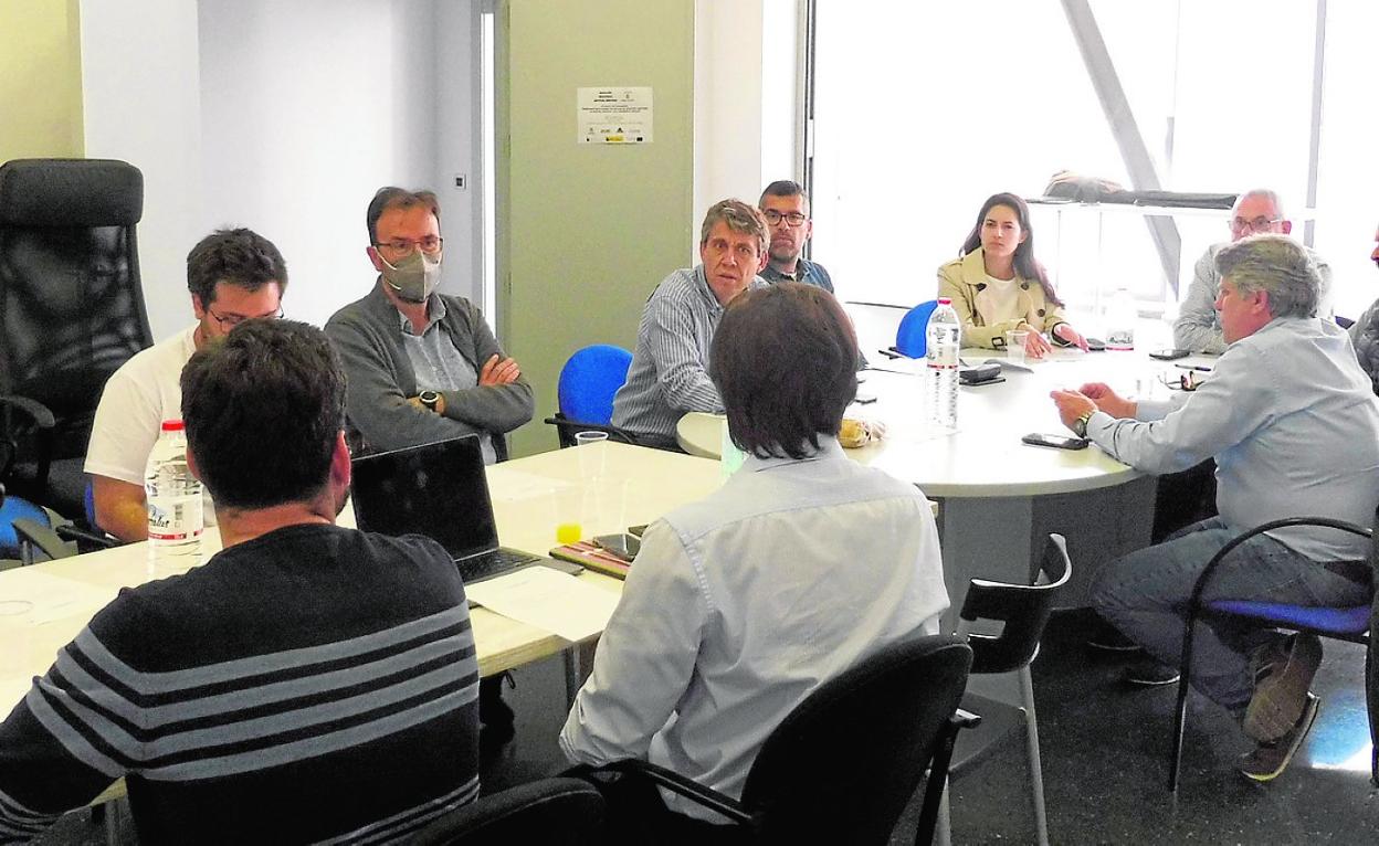 Representantes de las organizaciones durante la sesión de trabajo en Lorca. 