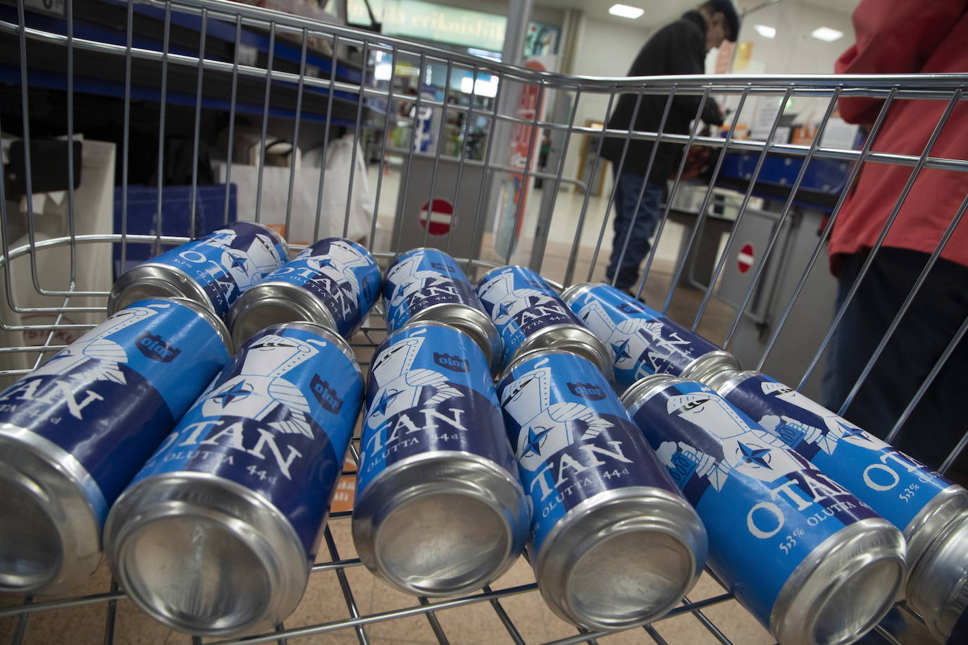 Fotos: «OTAN», la nueva cerveza finlandesa