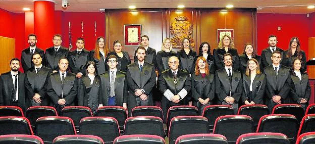 Bienvenida a 24 abogados
