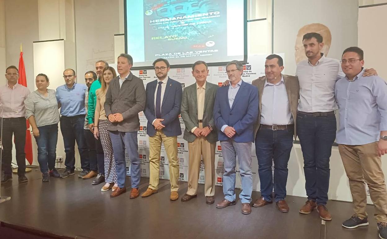 Hermanamiento entre el club lorquino y la Unión de Abonados de Las Ventas, este sábado.