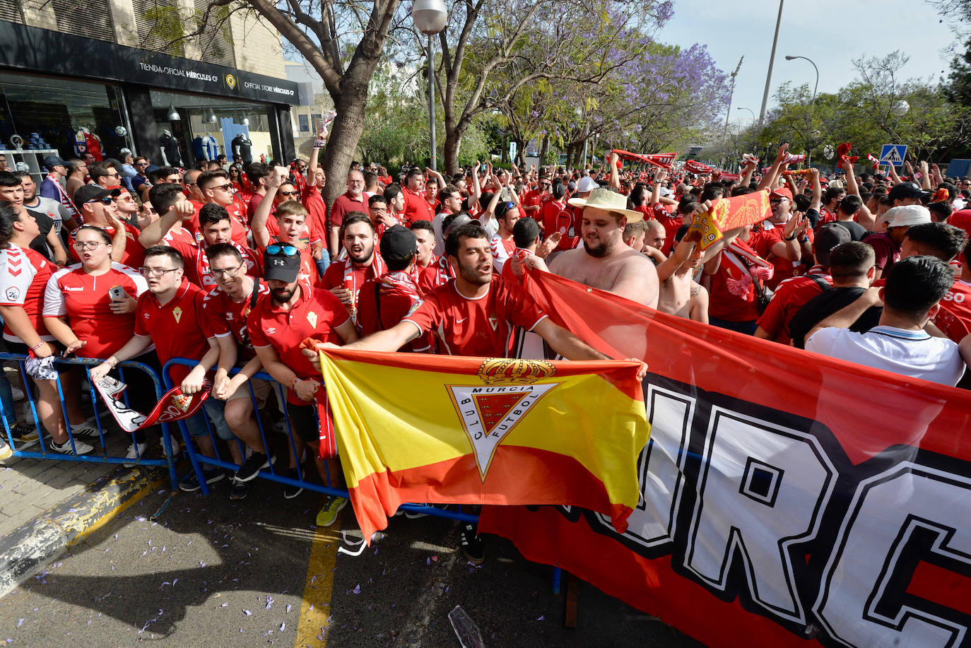 Fotos: Búscate en el viaje al Rico Pérez para el &#039;playoff&#039;