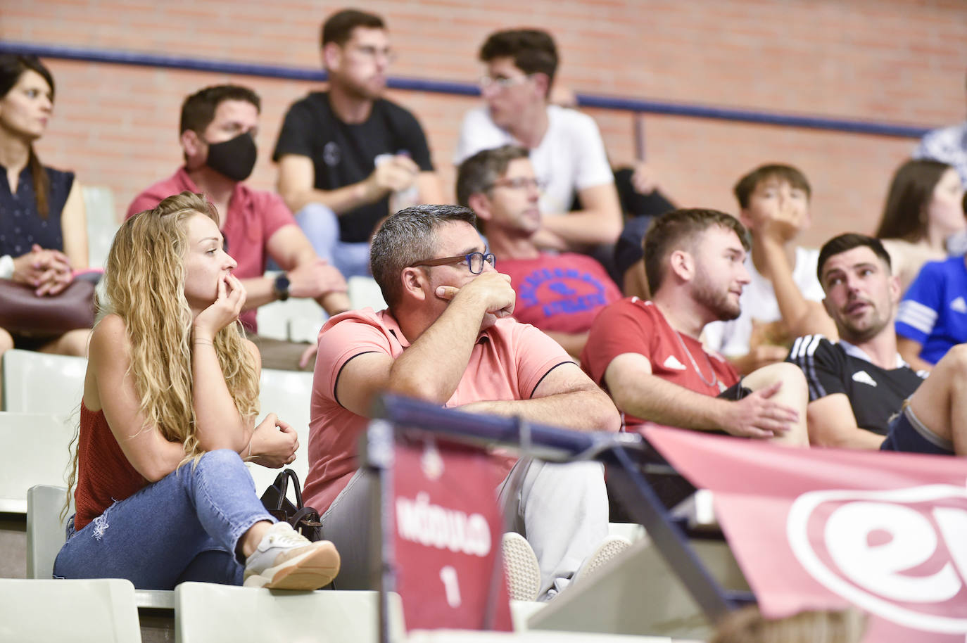 Fotos: Búscate en las gradsa del Palacio de los Deportes de Murcia