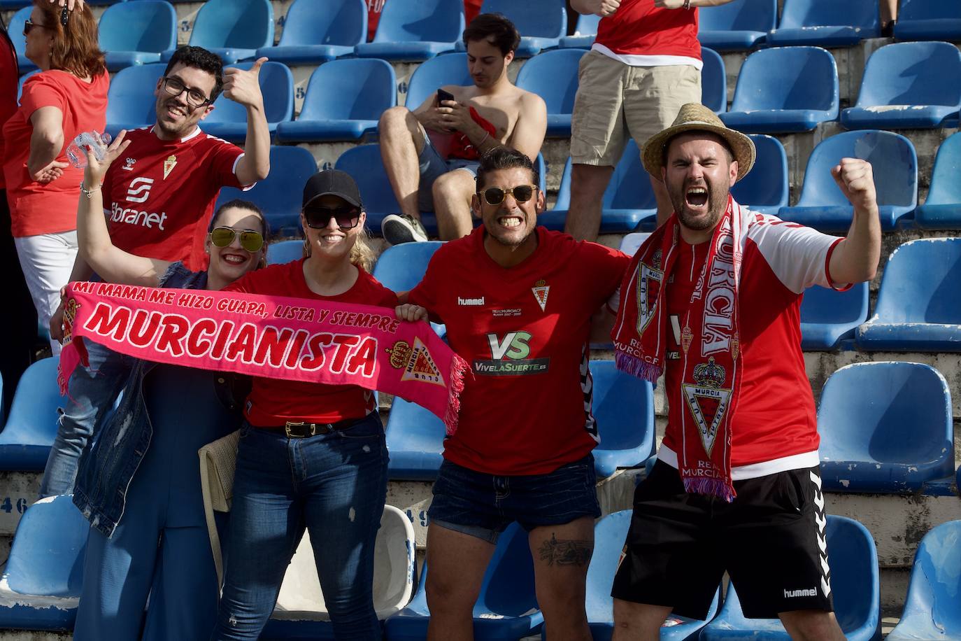 Fotos: La afición grana en la grada del Rico Pérez