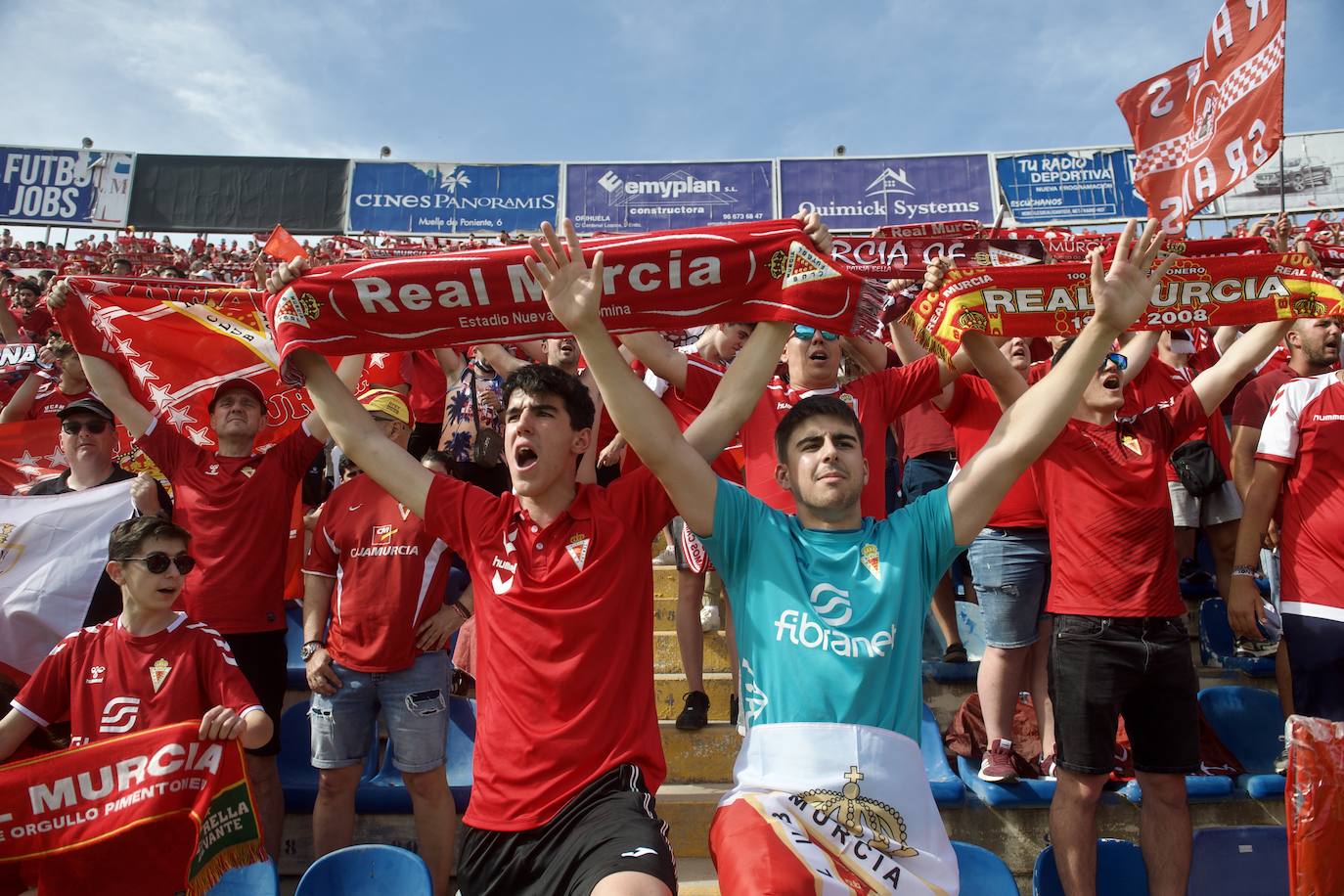 Fotos: La afición grana en la grada del Rico Pérez