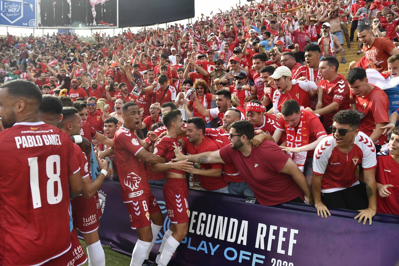 Fotos: La afición grana en la grada del Rico Pérez