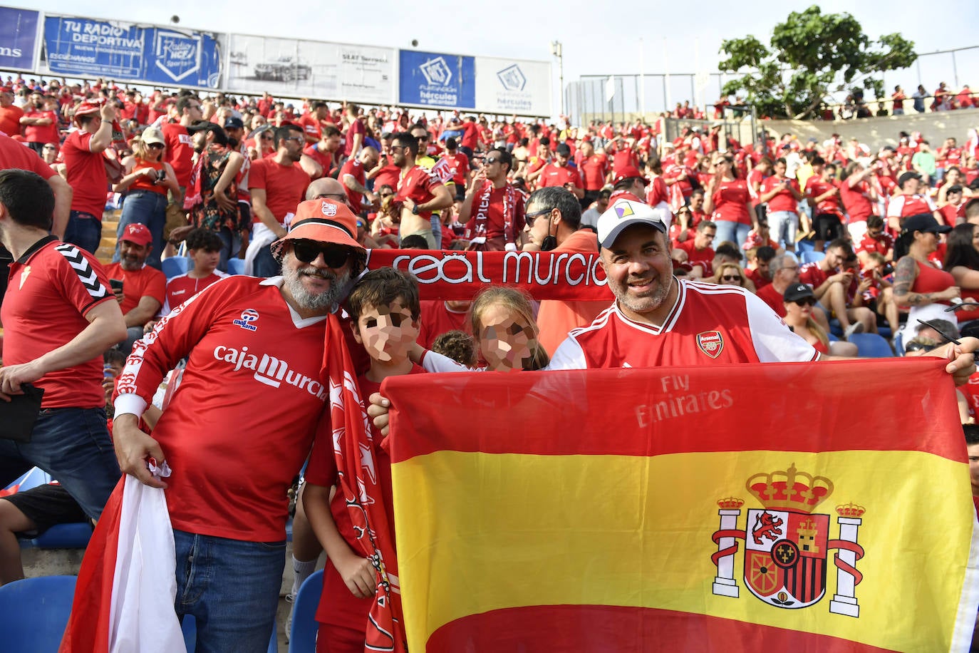 Fotos: La afición grana en la grada del Rico Pérez