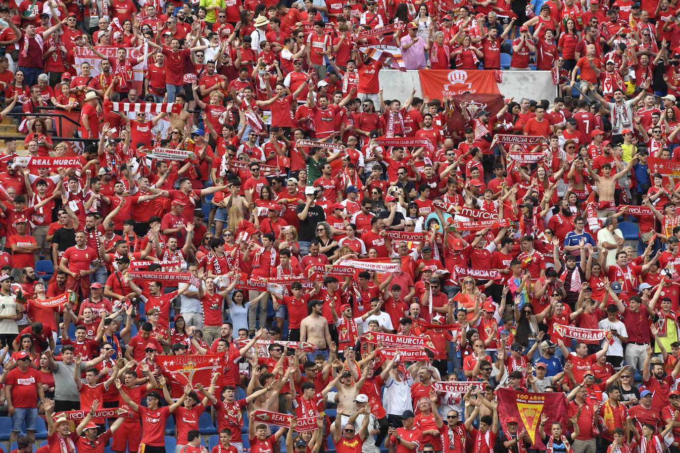 Fotos: La afición grana en la grada del Rico Pérez