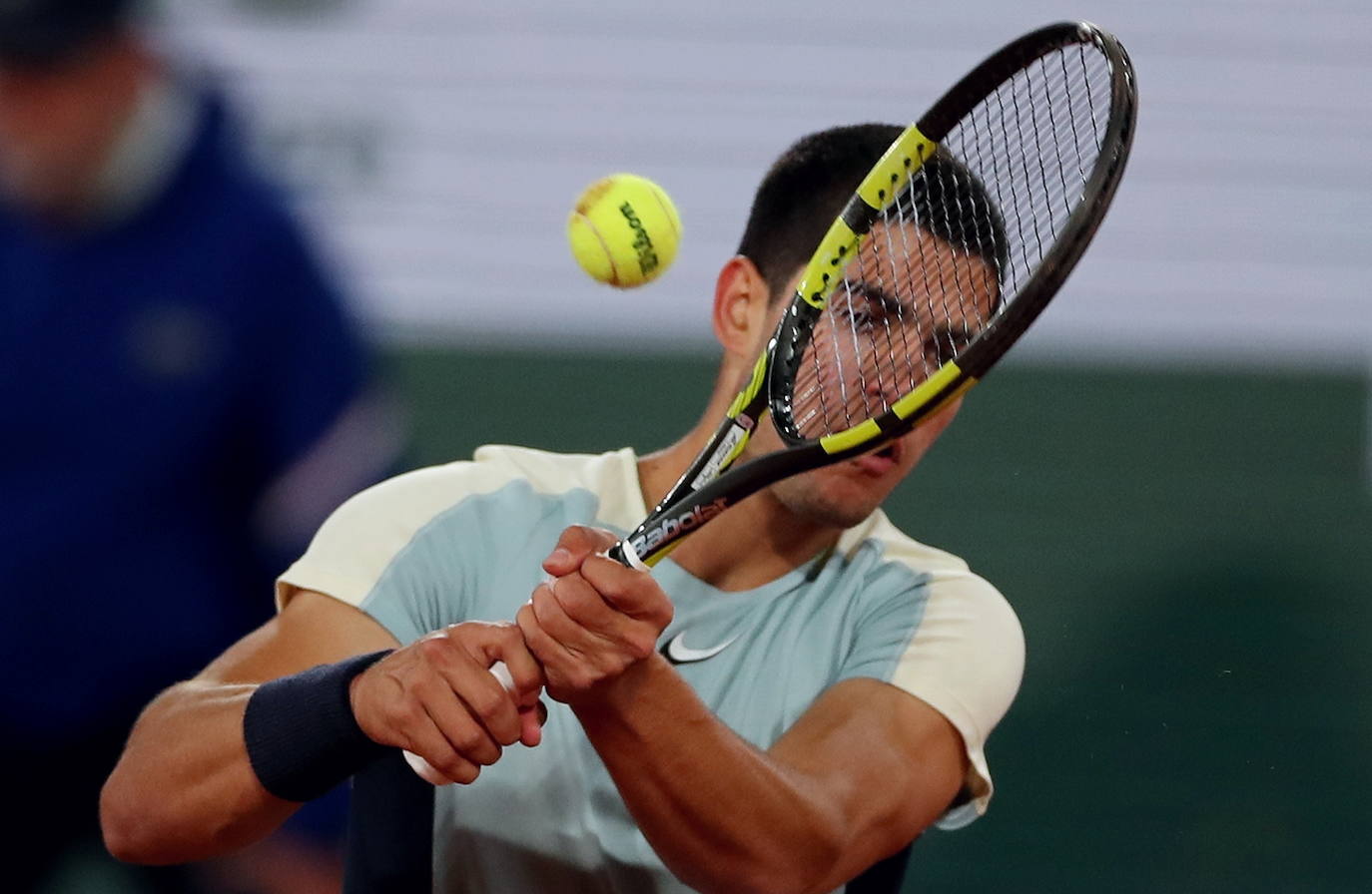 Fotos: Carlos Alcaraz derrota a Karen Khachanov y se mete en cuartos de final de Roland Garros