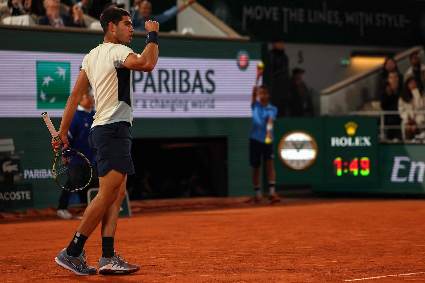 Fotos: Carlos Alcaraz derrota a Karen Khachanov y se mete en cuartos de final de Roland Garros