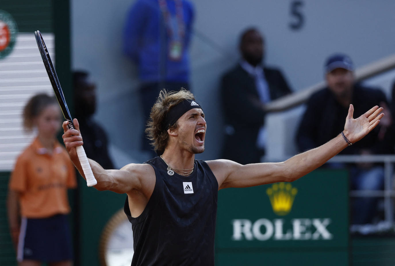 Fotos: Carlos Alcaraz se despide de Roland Garros tras caer ante Zverev