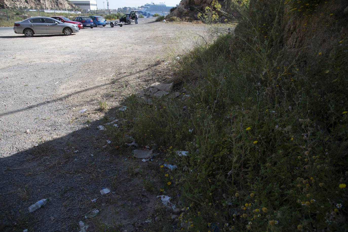 Fotos: &#039;Basuraleza&#039; en la ruta del faro de Navidad en Cartagena