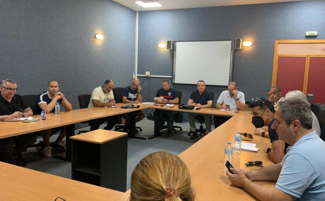 Reunión mantenida entre los sindicatos y el Gobierno regional.