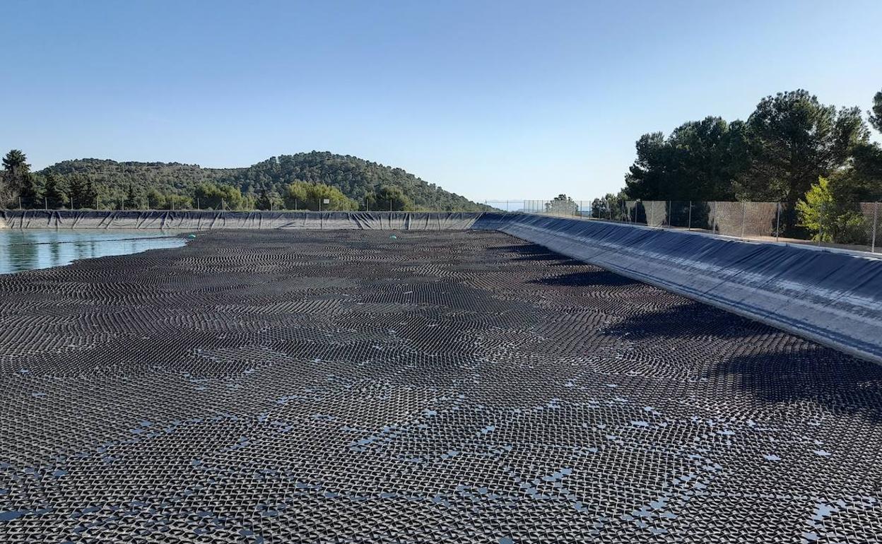 Tapado en un embalse de Cefusa.