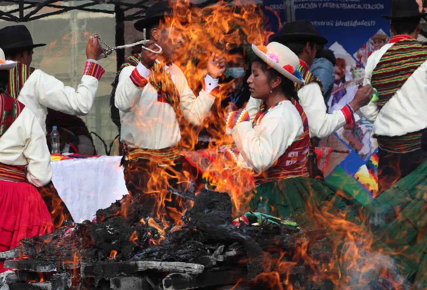Fotos: Ofrenda a la Pachamama