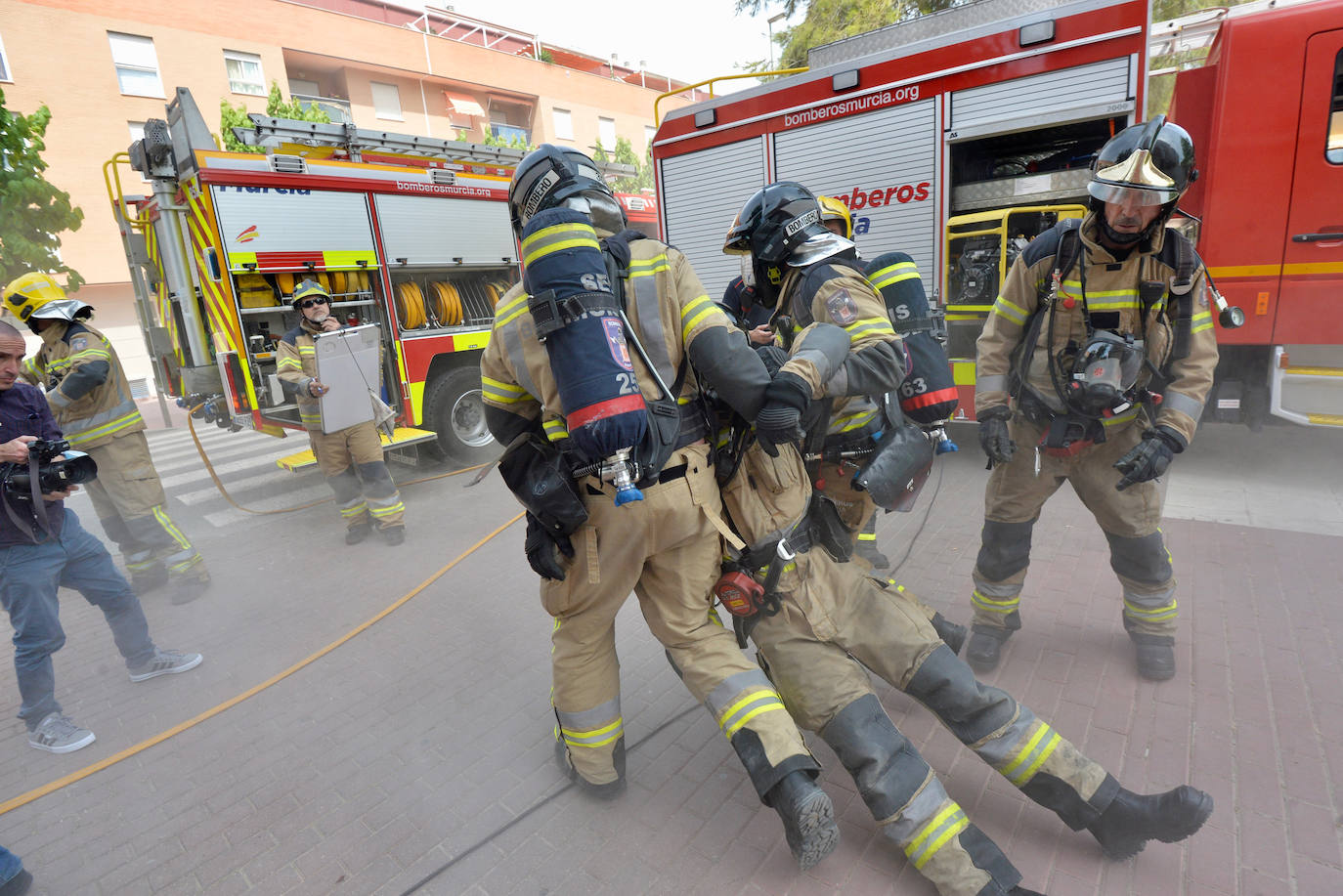 Fotos: El simulacro de los bomberos de Murcia, en imágenes