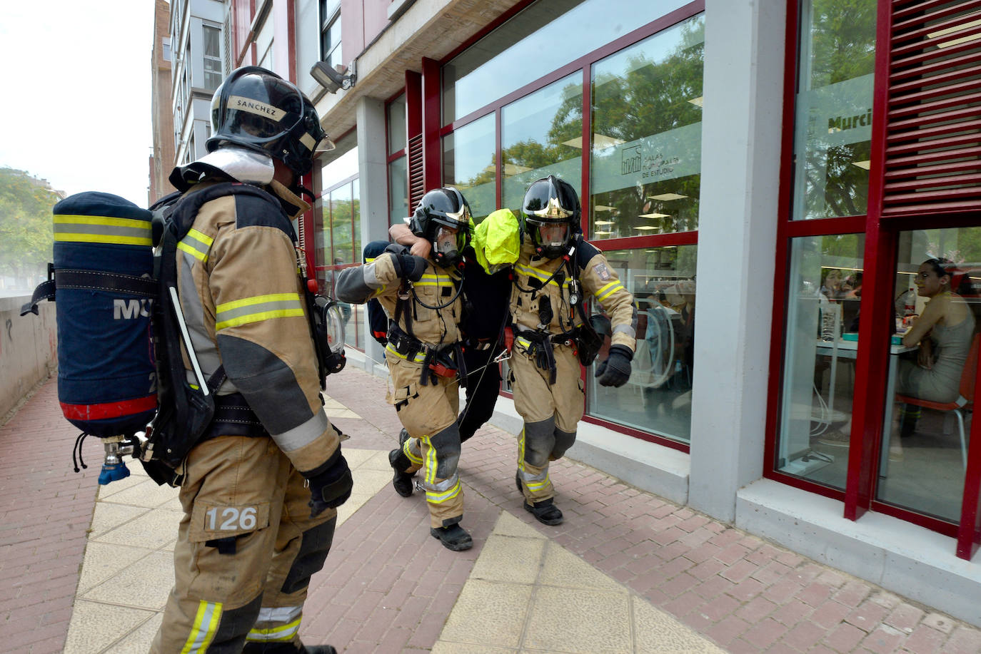 Fotos: El simulacro de los bomberos de Murcia, en imágenes