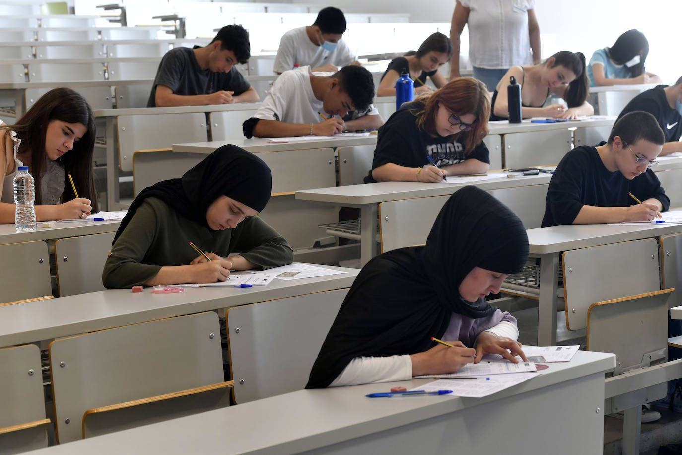 Fotos: Las pruebas de la Ebau en la Región de Murcia, en imágenes