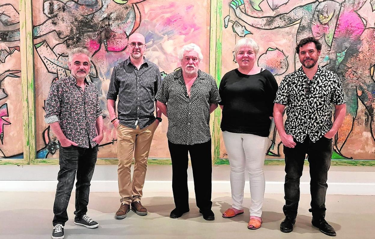 Juan Álvarez, Nono García, Cristóbal Gabarrón, Natividad Aznar y Ramón González Palazón, en Mula. 