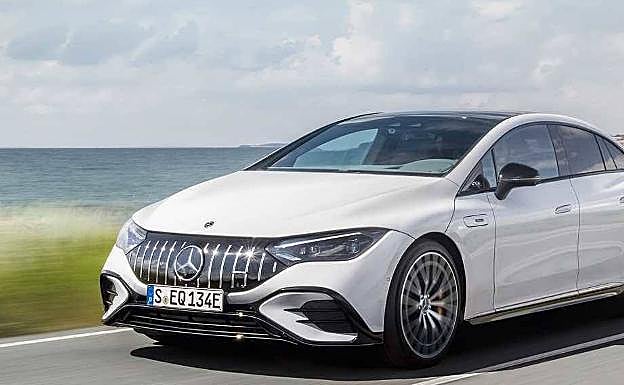 Volkswagen y Mercedes celebran el fin de los motores de combustión