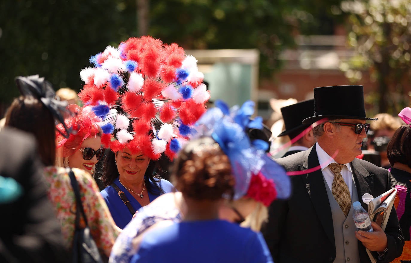 Fotos: Más sombreros que caballos