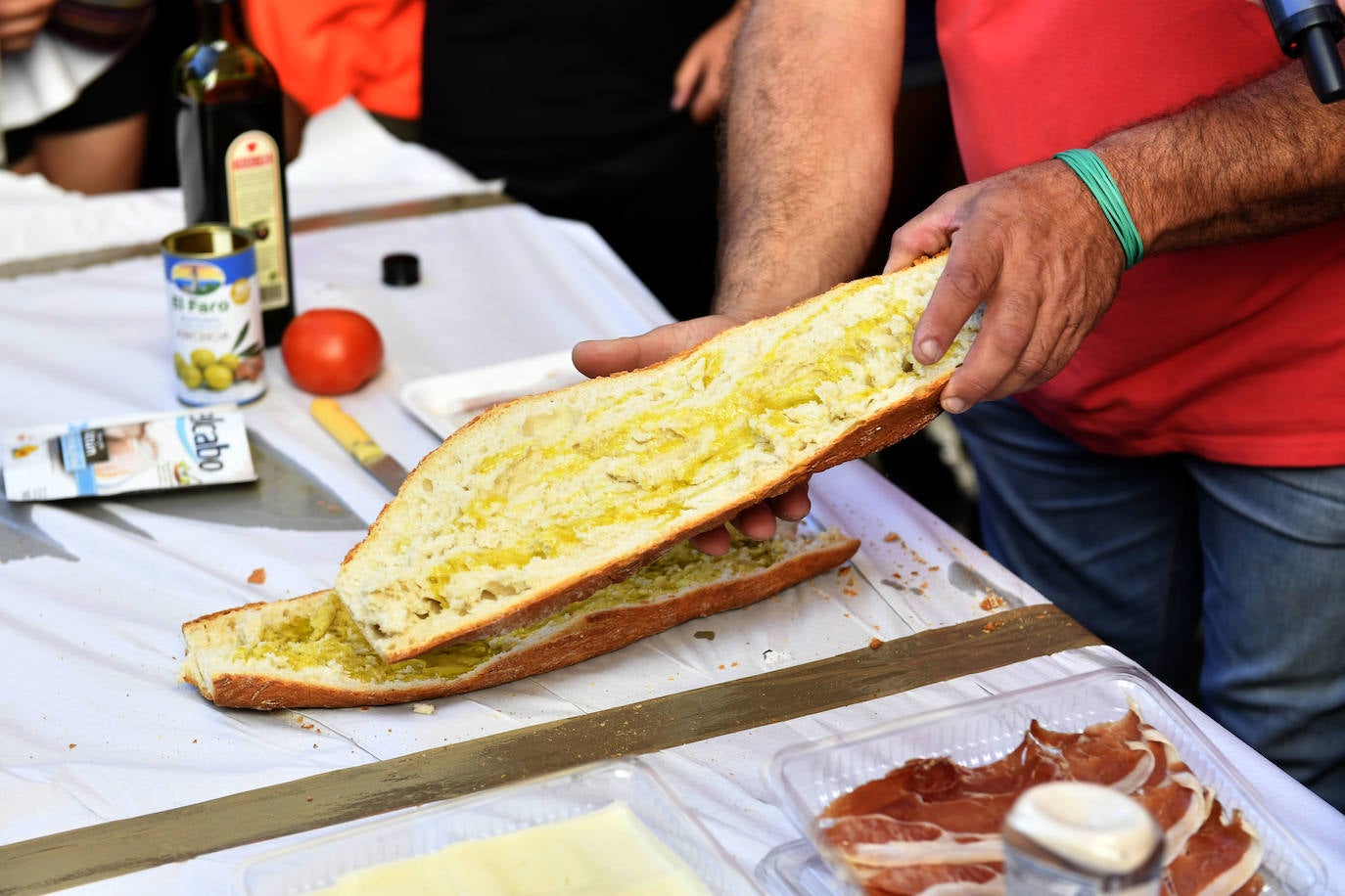 Fotos: Ginés &#039;Corregüela&#039; en eI Concurso de Bocadillos Originales de El Palmar