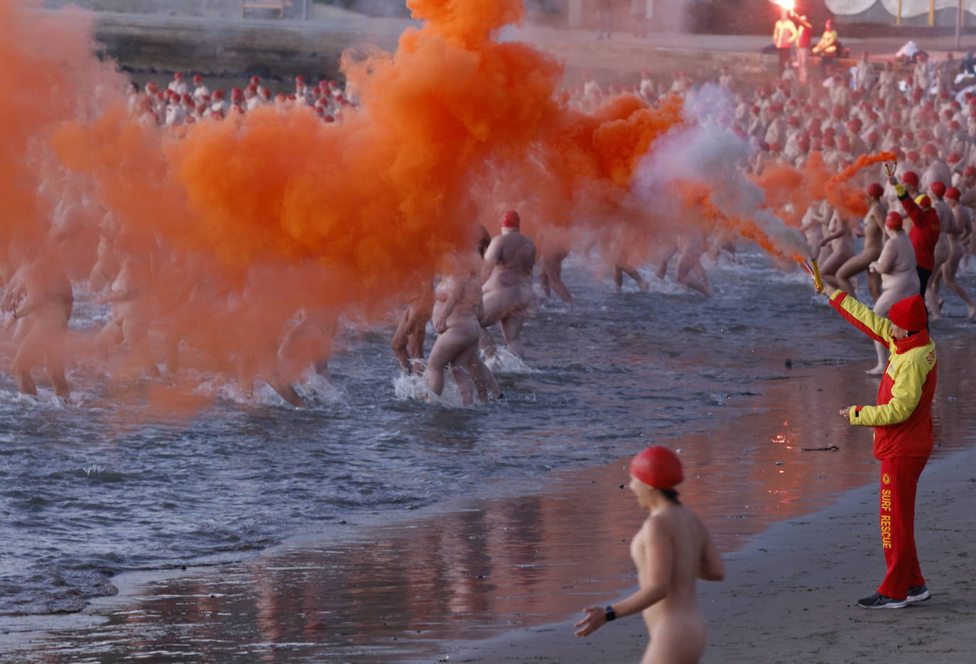 Fotos: Bienvenida nudista al invierno