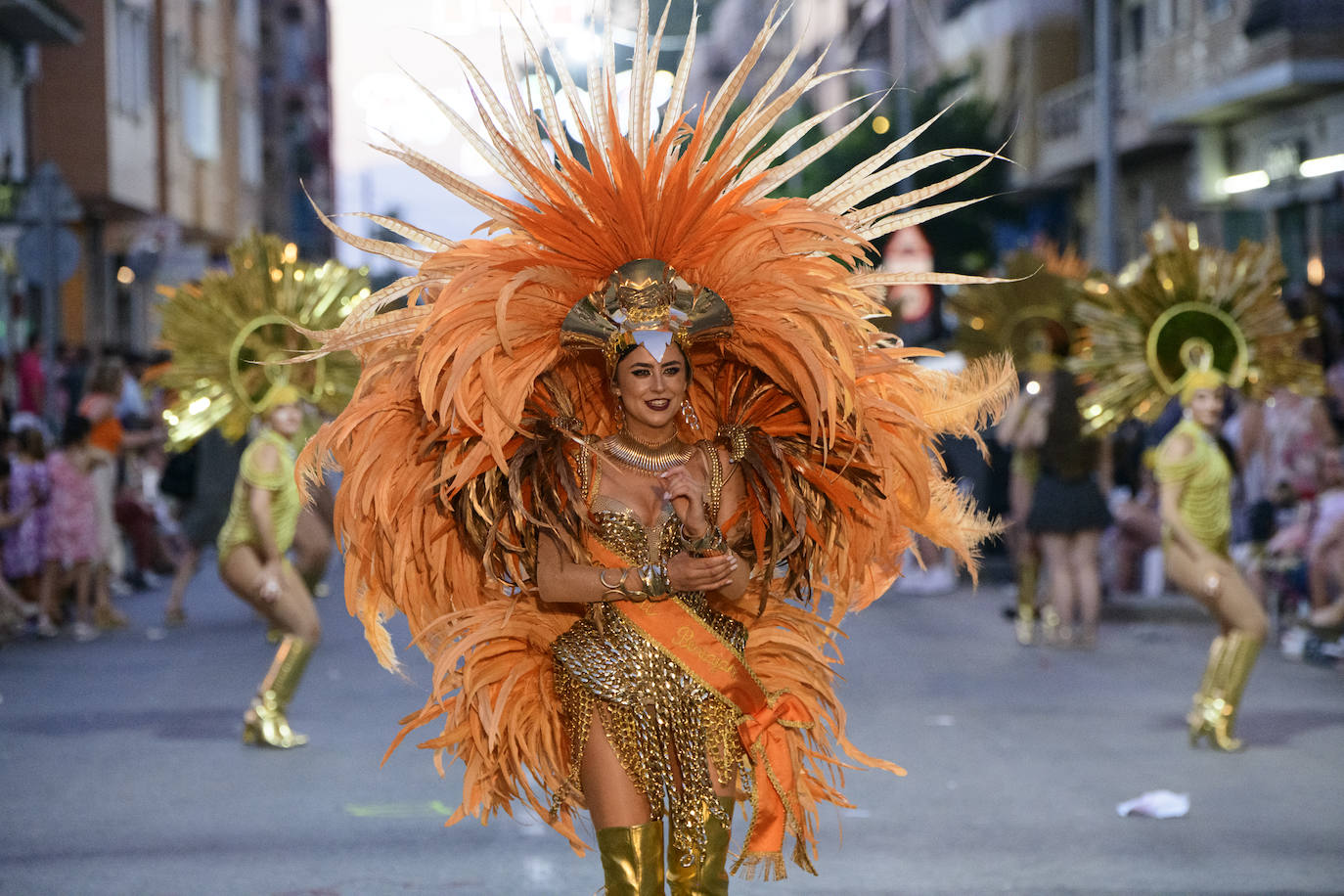 Fotos: El carnaval salda al fin su deuda festiva con Beniaján