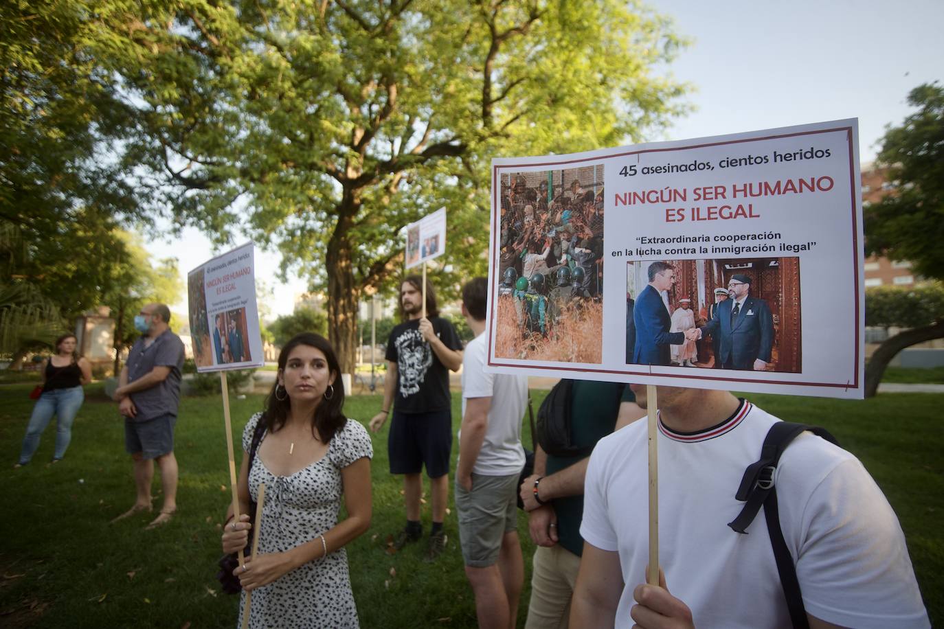 Fotos: Concentración en Murcia contra los «asesinatos» en Melilla